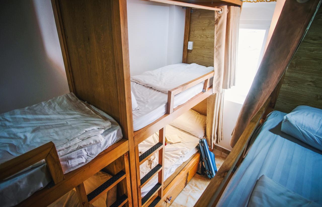 Dola Hostel Хошимін Екстер'єр фото