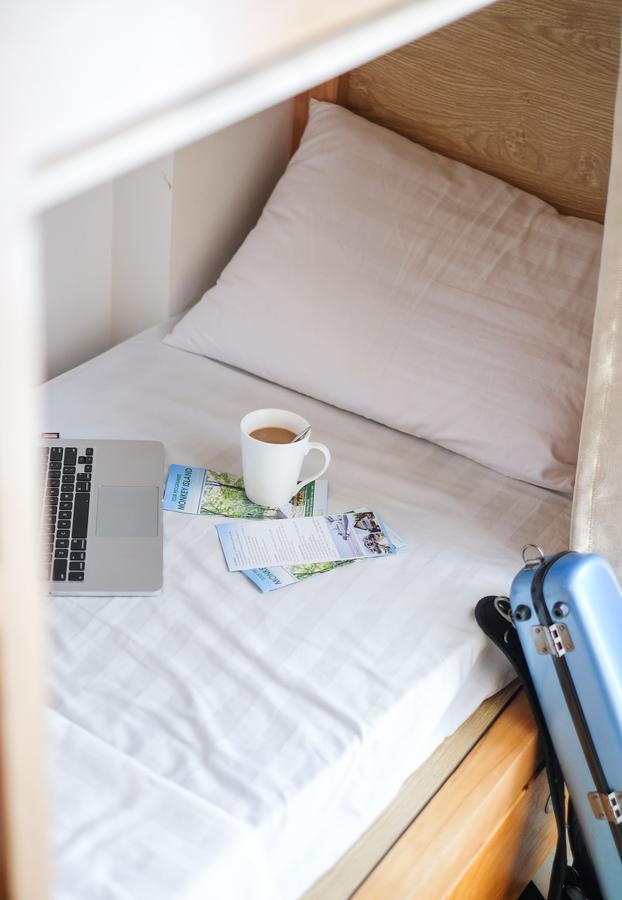 Dola Hostel Хошимін Екстер'єр фото