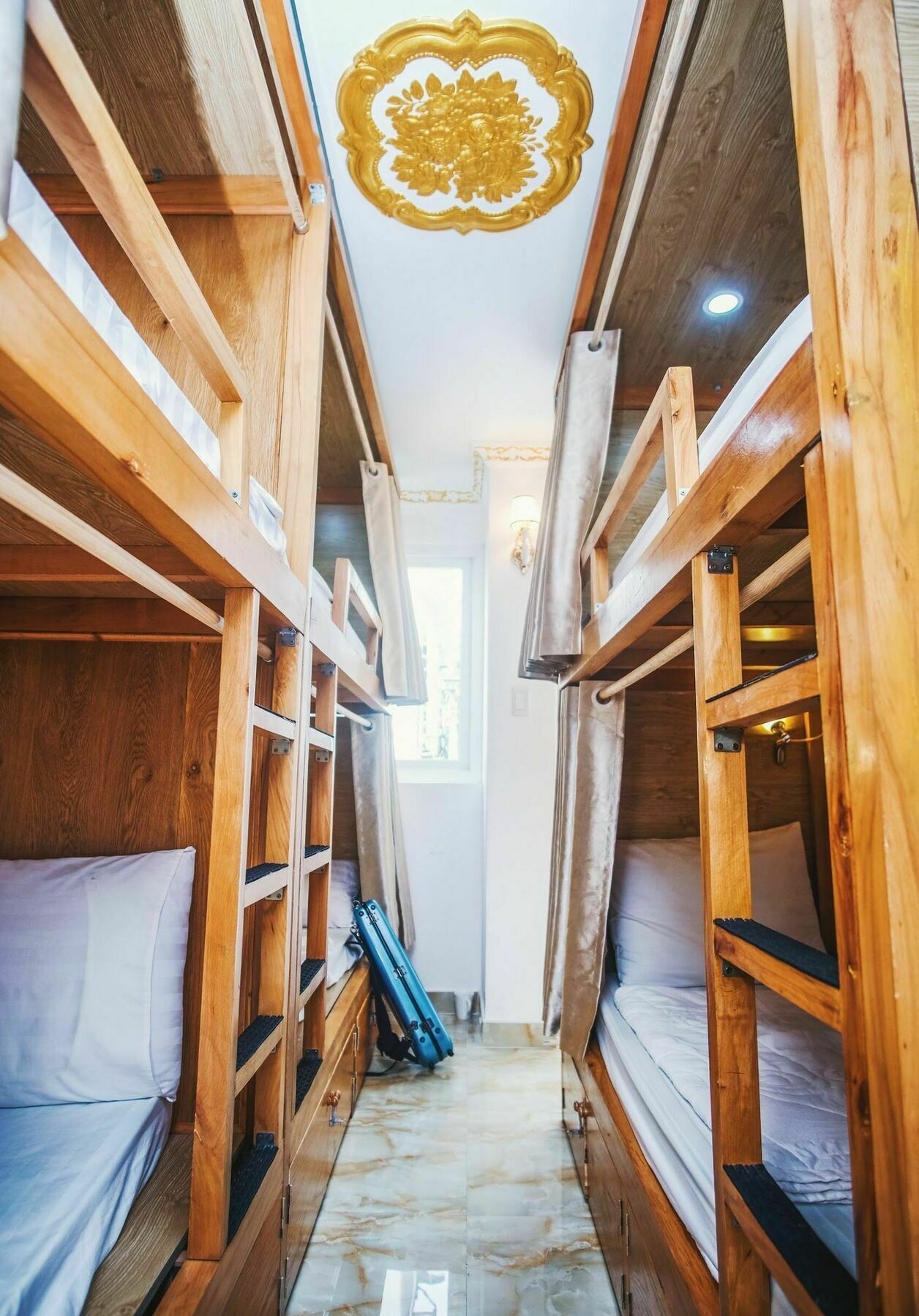 Dola Hostel Хошимін Екстер'єр фото